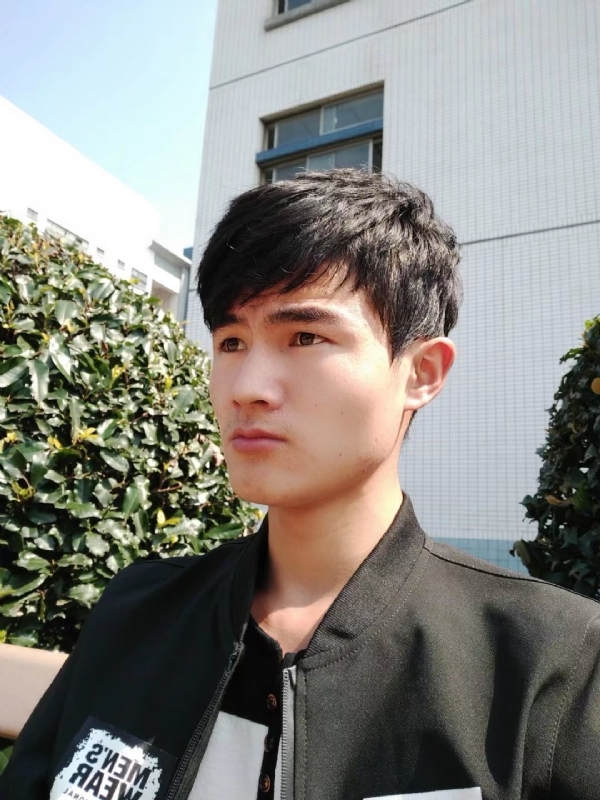 阳光男孩的第四张照片--昆山蓝颜知己交友网